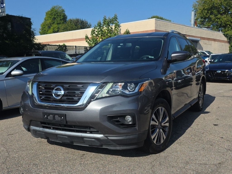 Used 2020 Nissan Pathfinder SV for sale in Philadelphia PA