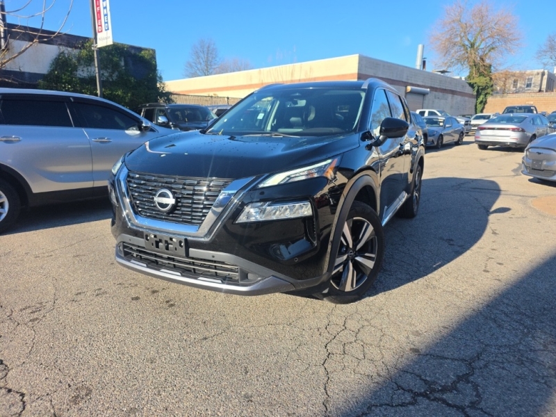Used 2023 Nissan Rogue SL for sale in Philadelphia PA