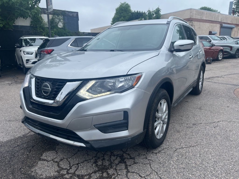 Used 2018 Nissan Rogue SV for sale in Philadelphia PA