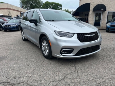Used Chrysler Pacifica for Sale