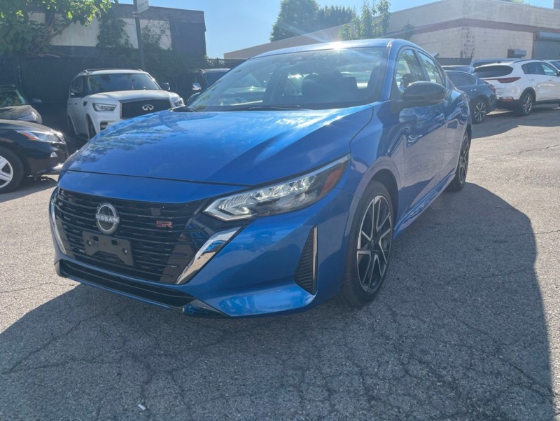 2025 Nissan Sentra SR CVT's photo