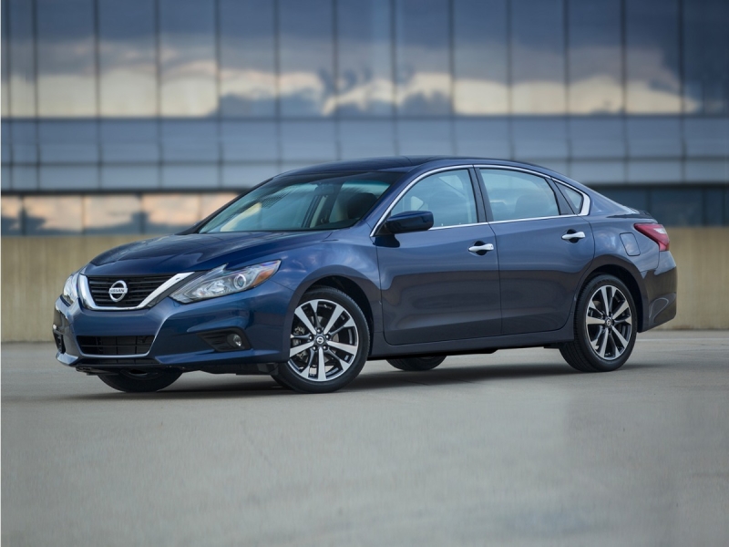 Used 2017 Nissan Altima 2.5 SR for sale in Philadelphia PA