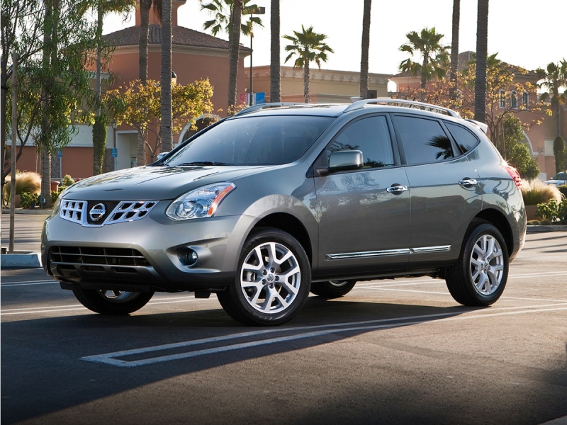 Used 2013 Nissan Rogue SL for sale in Philadelphia PA